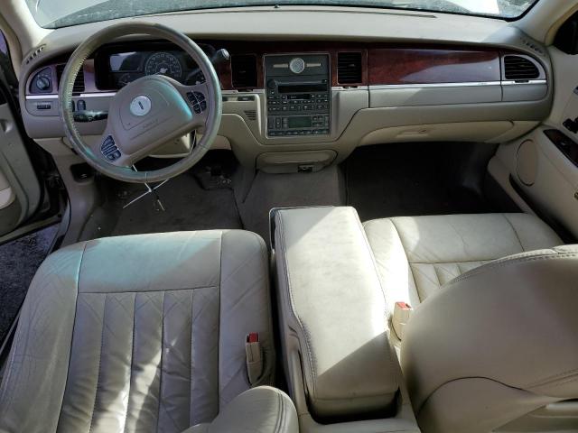 Photo 8 from auction – 2004 LINCOLN TOWN CAR E with VIN 1LNHM81W24Y684612
