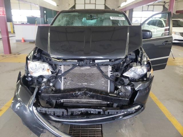 Photo 12 from auction – 2011 CHRYSLER TOWN & COU with VIN 2A4RR5DGXBR747416