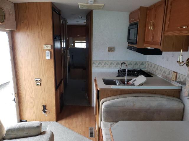 Photo 6 from auction – 2000 WINNEBAGO TRAILER with VIN 5B4KP37J7X3311685