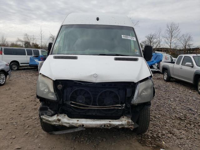 Photo 5 from auction – 2014 MERCEDES-BENZ SPRINTER 2 with VIN WD3PE8DC2E5869500