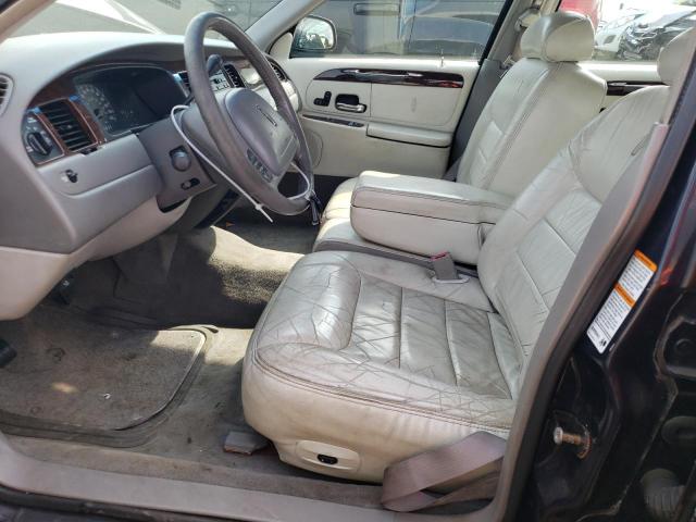 Photo 7 from auction – 2000 LINCOLN TOWN CAR S with VIN 1LNHM82W2YY791096