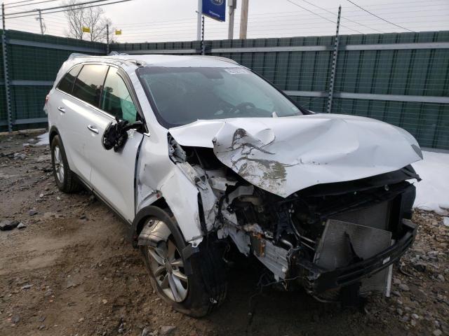 Photo 4 from auction – 2016 KIA SORENTO LX with VIN 5XYPGDA35GG035664