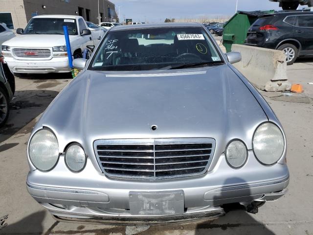 Photo 5 from auction – 2000 MERCEDES-BENZ E 320 4MAT with VIN WDBJF82J9YX039954