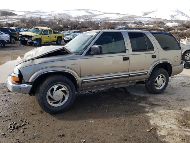 CHEVROLET BLAZER 2001 with VIN 1GNDT13W812148036 - Photo from auction