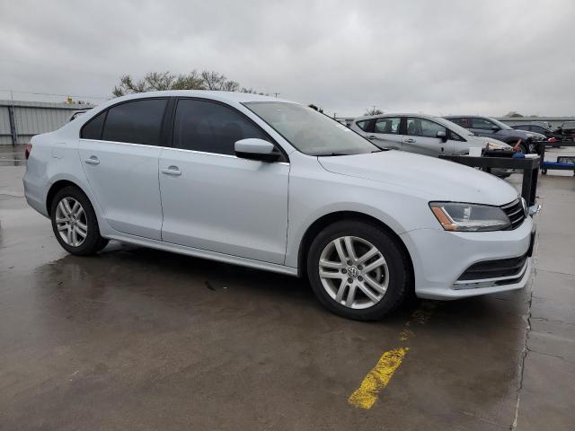 Photo 4 from auction – 2017 VOLKSWAGEN JETTA S with VIN 3VW2B7AJ4HM312623