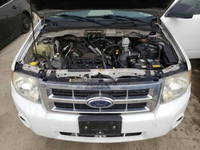 Photo 11 from auction – 2008 FORD ESCAPE XLS with VIN 1FMCU92Z78KE65338