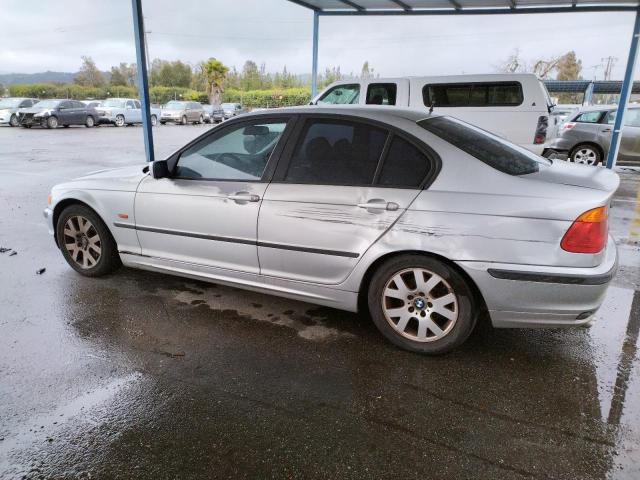 Photo 2 from auction – 2000 BMW 323 I with VIN WBAAM3346YFP79404