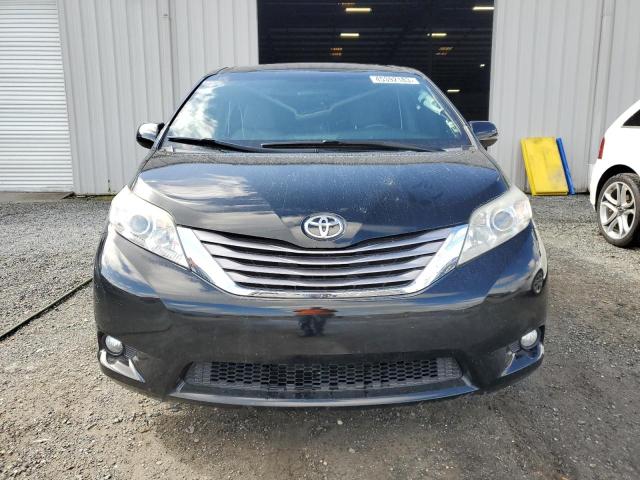 Photo 5 from auction – 2017 TOYOTA SIENNA XLE with VIN 5TDYZ3DC0HS803804