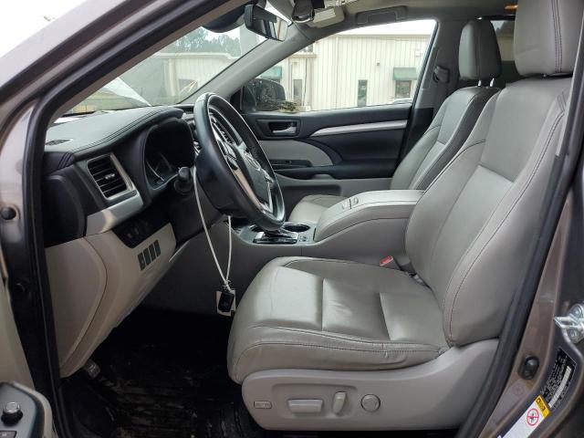 Фото 7 с аукциона – 2018 TOYOTA HIGHLANDER с VIN 5TDKZRFH0JS533965