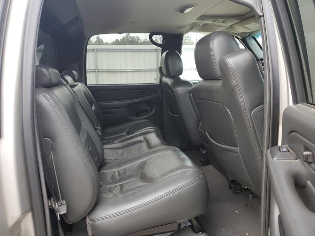 Photo 10 from auction – 2004 CHEVROLET AVALANCHE with VIN 3GNEK12T74G206051
