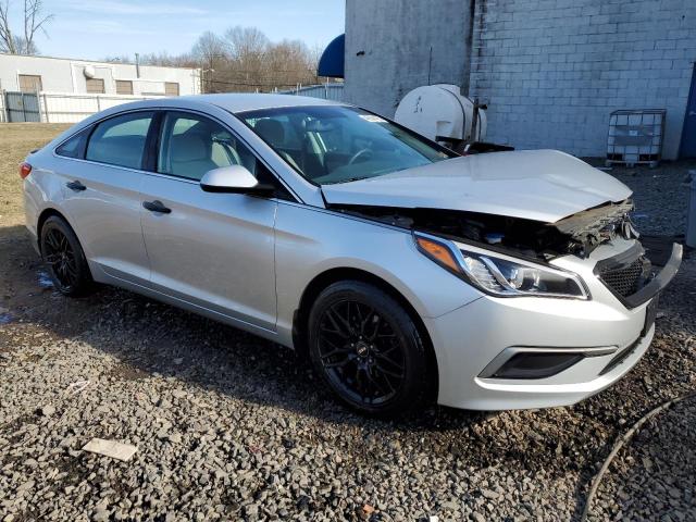 Photo 4 from auction – 2017 HYUNDAI SONATA SE with VIN 5NPE24AF2HH574446