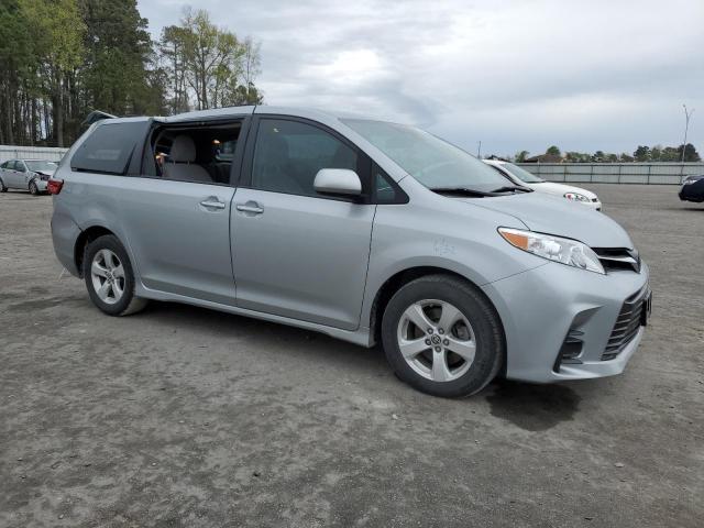 Photo 4 from auction – 2020 TOYOTA SIENNA LE with VIN 5TDKZ3DC6LS072195