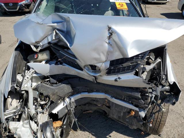 Photo 11 from auction – 2014 TOYOTA RAV4 XLE with VIN JTMRFREV7EJ013134