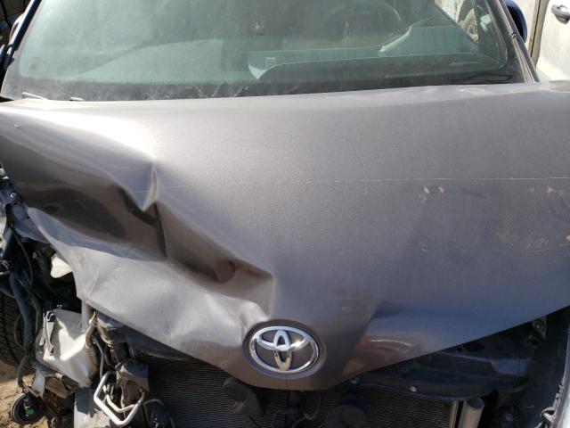 Photo 12 from auction – 2011 TOYOTA SIENNA XLE with VIN 5TDYK3DC5BS119990