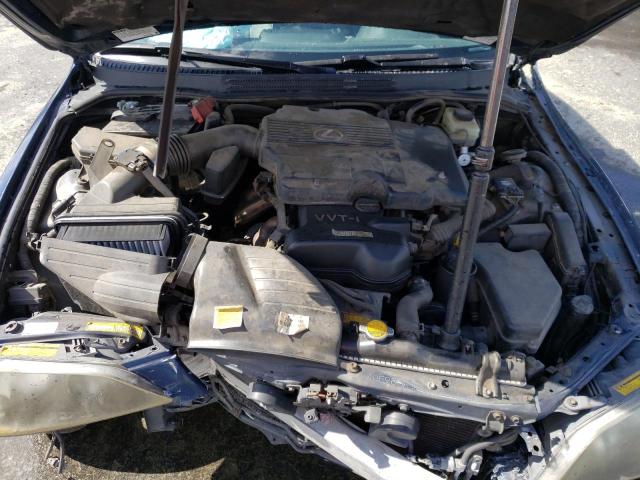 Photo 11 from auction – 2004 LEXUS IS 300 with VIN JTHBD192940081494