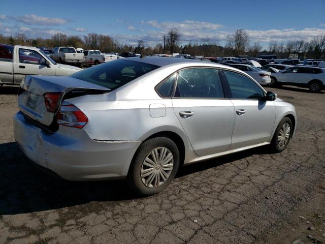 Photo 3 from auction – 2015 VOLKSWAGEN PASSAT with VIN 1VWAT7A3XFC020581