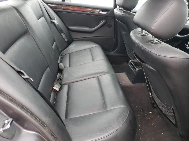 Photo 10 from auction – 2002 BMW 325 I with VIN WBAEV334X2KL57388
