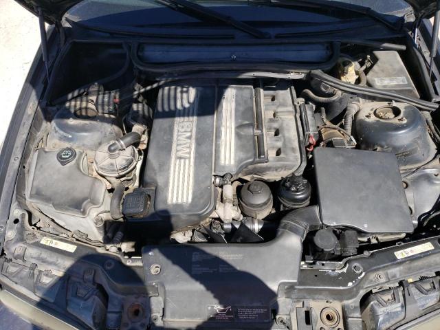 Photo 11 from auction – 2003 BMW 3 SERIES with VIN WBABN73403PJ15711