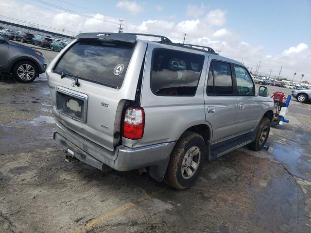Photo 3 from auction – 2002 TOYOTA 4RUNNER SR with VIN JT3GN86RX20258084