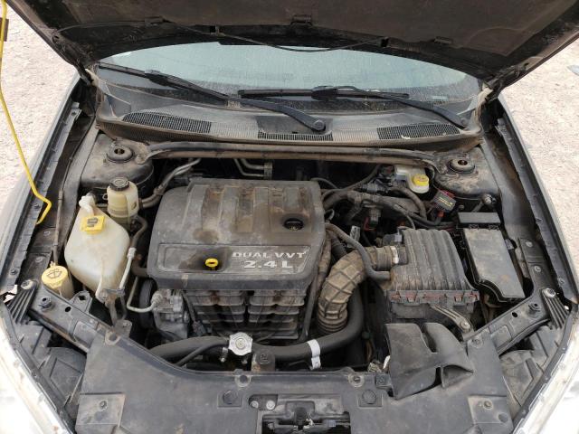 Photo 11 from auction – 2013 CHRYSLER 200 TOURIN with VIN 1C3CCBBBXDN614825