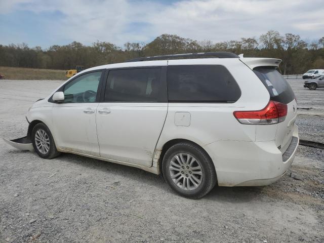 Photo 2 from auction – 2011 TOYOTA SIENNA XLE with VIN 5TDYK3DC7BS020653