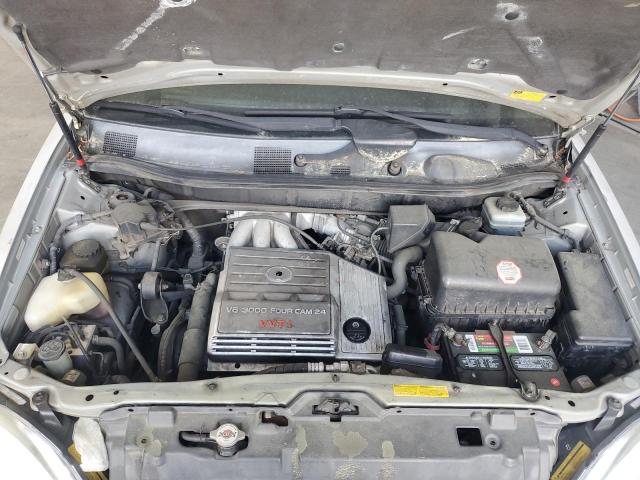 Photo 12 from auction – 2001 LEXUS RX 300 with VIN JTJGF10U810099154