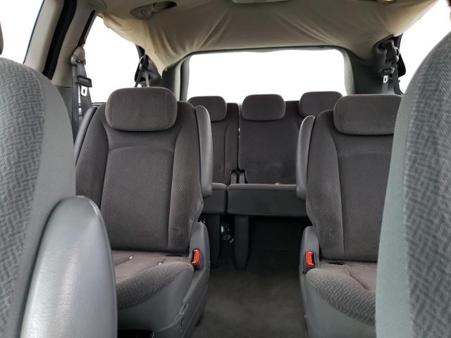 Photo 10 from auction – 2005 CHRYSLER TOWN & COU with VIN 2C8GP54L85R326989