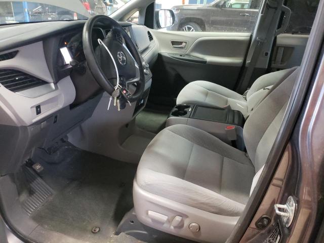 Photo 7 from auction – 2017 TOYOTA SIENNA LE with VIN 5TDJZ3DC3HS152914