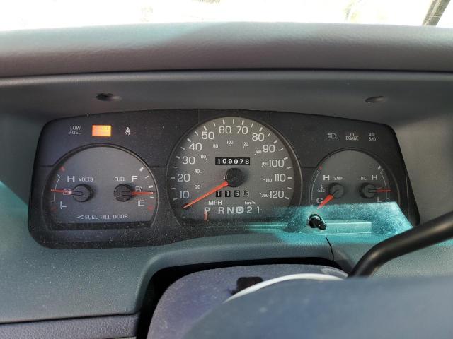 Photo 9 from auction – 2001 MERCURY GRAND MARQ with VIN 2MEFM74W11X602381