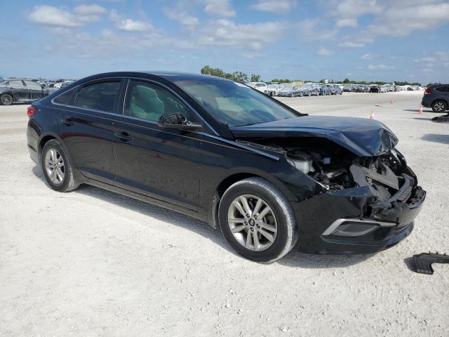 Photo 4 from auction – 2017 HYUNDAI SONATA SE with VIN 5NPE24AF6HH477833