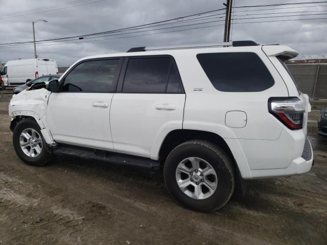 Photo 2 from auction – 2019 TOYOTA 4RUNNER SR with VIN JTEBU5JRXK5670129