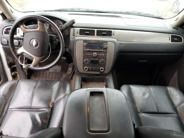 Photo 8 from auction – 2010 CHEVROLET AVALANCHE with VIN 3GNVKFE02AG118728