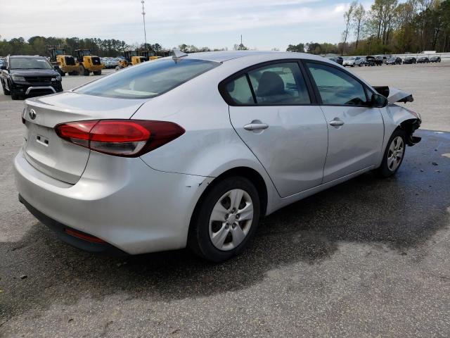 Photo 3 from auction – 2017 KIA FORTE LX with VIN 3KPFL4A76HE028778