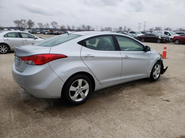 Photo 3 from auction – 2012 HYUNDAI ELANTRA GL with VIN 5NPDH4AE4CH080776