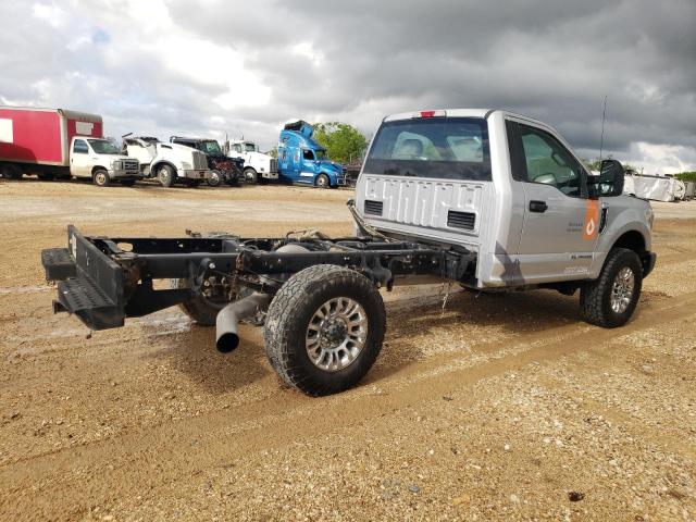 Photo 3 from auction – 2018 FORD F350 SUPER with VIN 1FDBF3FT0JDA00001