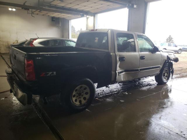 Фото 3 с аукциона – 2004 CHEVROLET SILVERADO с VIN 2GCEK13T041301969