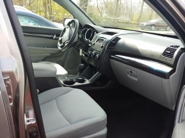 Photo 5 from auction – 2011 KIA SORENTO BA with VIN 5XYKTCA10BG013417