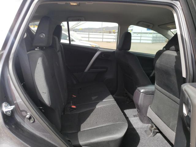 Photo 10 from auction – 2018 TOYOTA RAV4 LE with VIN 2T3BFREV1JW742145
