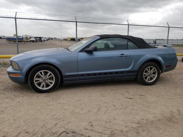 FORD MUSTANG 2005 with VIN 1ZVFT84N455255120 - Photo from auction