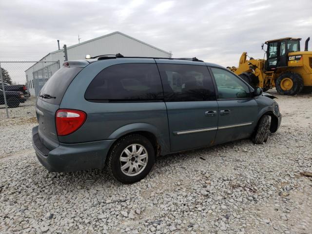 Photo 3 from auction – 2005 CHRYSLER TOWN & COU with VIN 2C8GP54L85R326989