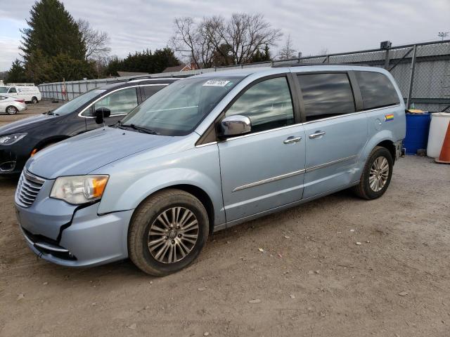 CHRYSLER TOWN & COU 2013 with VIN 2C4RC1CGXDR534017 - Photo from auction