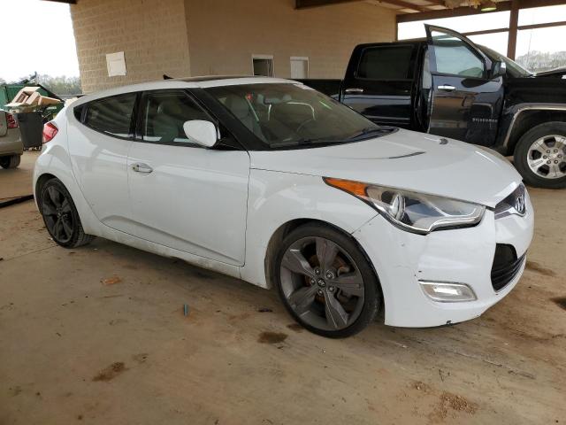 Photo 4 from auction – 2014 HYUNDAI VELOSTER with VIN KMHTC6AD0EU196509