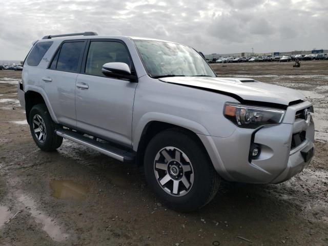 Photo 4 from auction – 2022 TOYOTA 4RUNNER SR with VIN JTERU5JR2N6035614