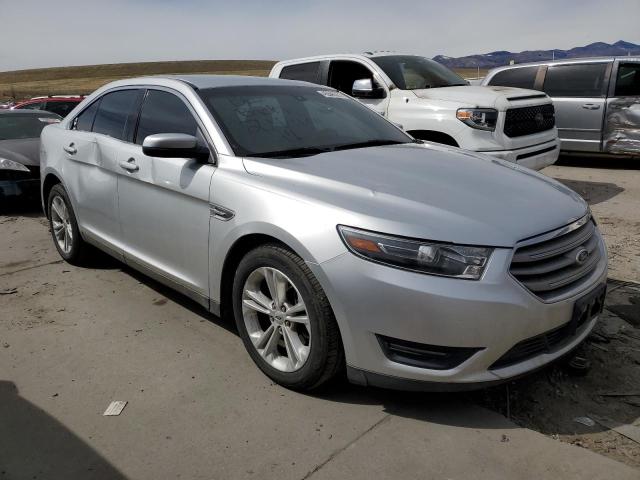 Photo 4 from auction – 2015 FORD TAURUS SEL with VIN 1FAHP2H82FG195559