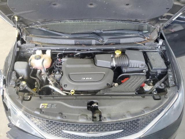 Photo 12 from auction – 2017 CHRYSLER PACIFICA T with VIN 2C4RC1DG1HR723451