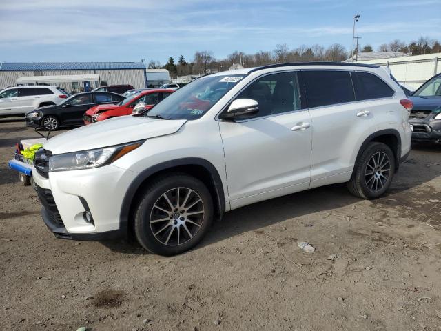TOYOTA HIGHLANDER 2018 with VIN 5TDJZRFH3JS893050 - Photo from auction