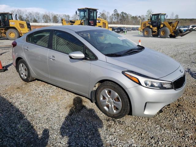 صورة رقم 4 من المزاد - 2017 KIA FORTE LX مع VIN 3KPFK4A73HE045458