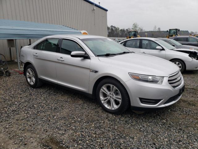 Photo 4 from auction – 2016 FORD TAURUS SEL with VIN 1FAHP2E80GG136404