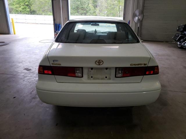Photo 6 from auction – 2000 TOYOTA CAMRY CE with VIN 4T1BG22K5YU997222