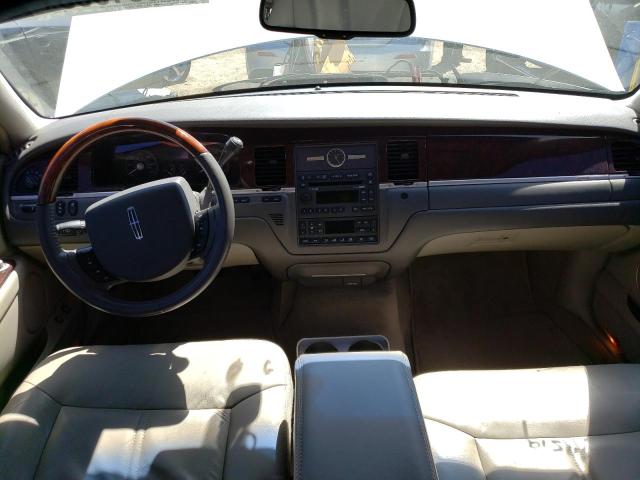 Photo 8 from auction – 2009 LINCOLN TOWN CAR S with VIN 2LNHM82VX9X636465